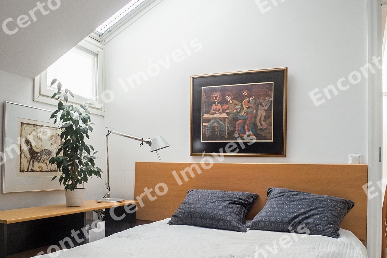 Studio mobiliado a duas quadras da Praça da Liberdade