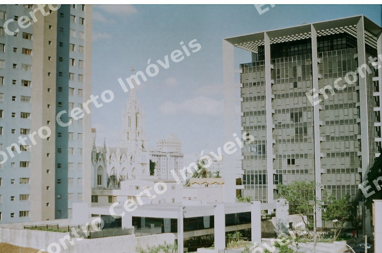 Apartamento de 2 quartos no Sion, próximo ao shopping