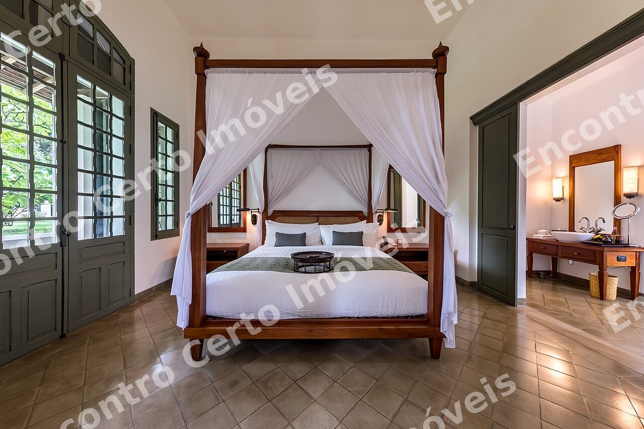 Casa de alto padrão em condomínio fechado no Belvedere