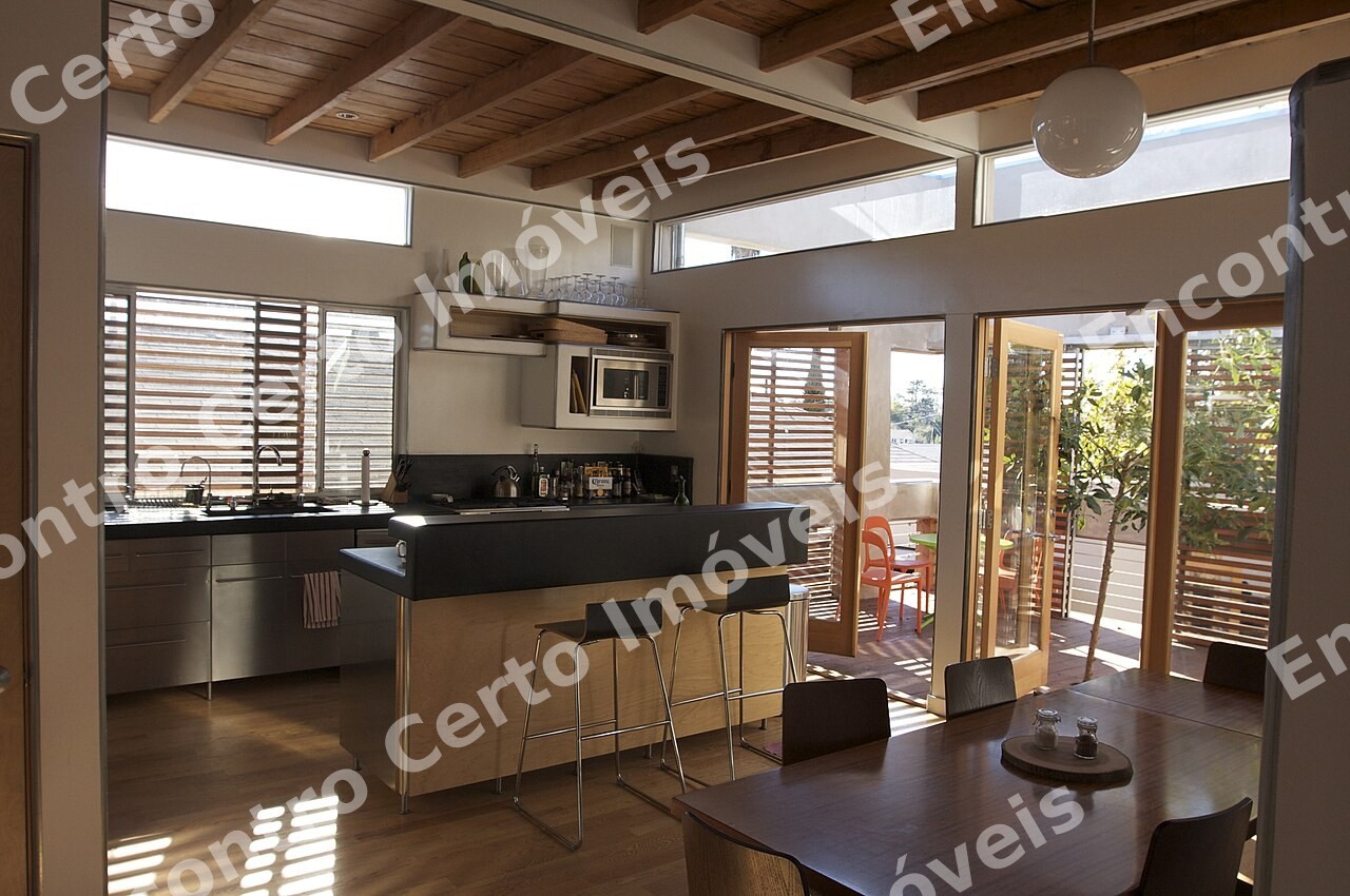 Casa térrea com quintal e churrasqueira na Pampulha
