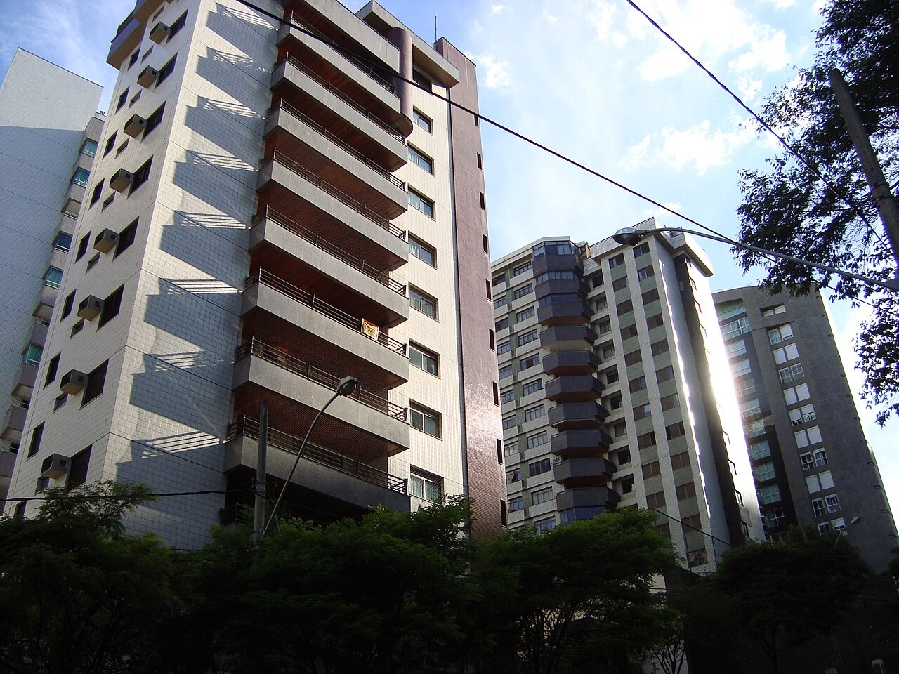 Apartamento de 3 quartos com varanda gourmet na Savassi