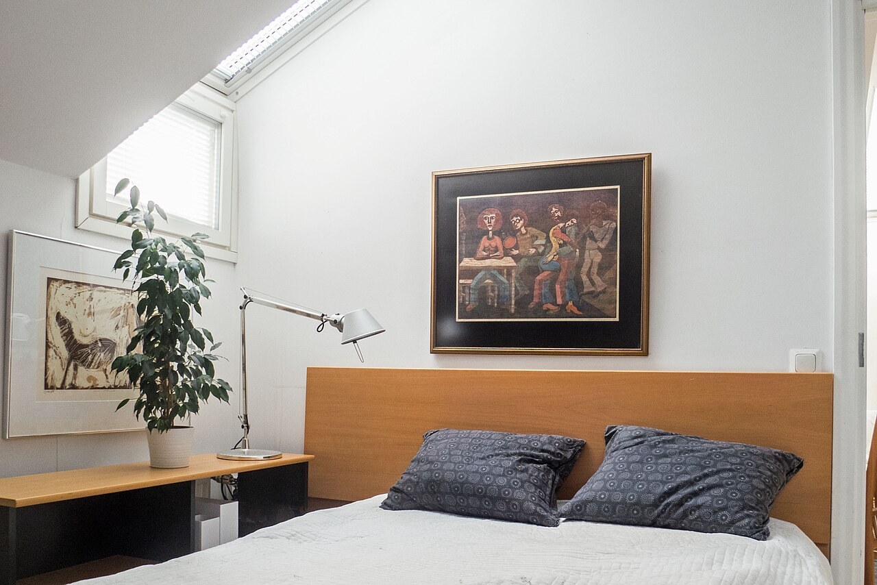 Studio mobiliado a duas quadras da Praça da Liberdade