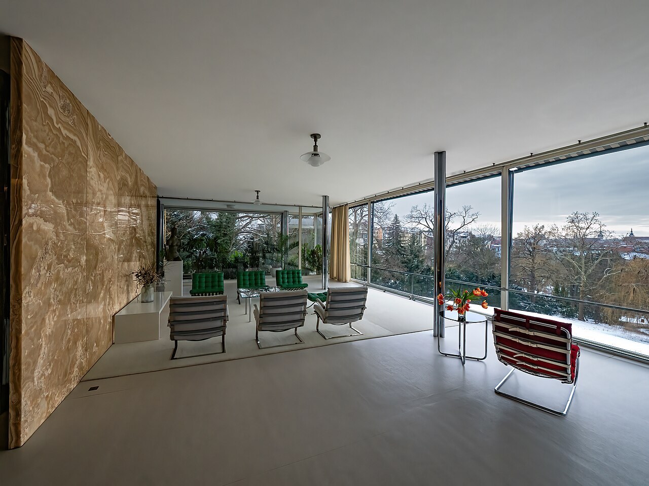 Cobertura duplex com piscina privativa em Lourdes